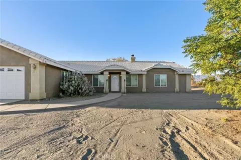 4427 Begonia Rd, Phelan, CA 92371