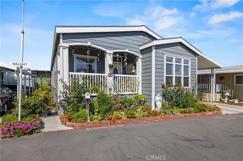 21 Walnut Via, Anaheim, CA 92801