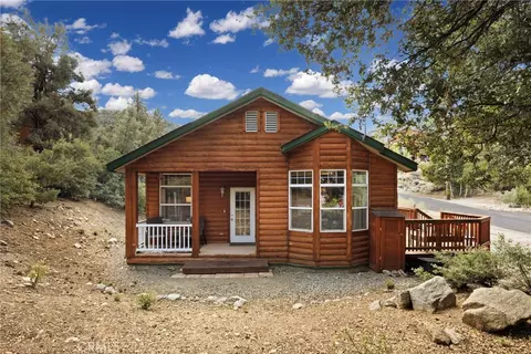 2105 Zermatt Dr, Pine Mountain Club, CA 93222
