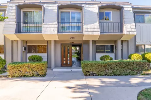 6041 Fountain Park St #9, Woodland Hills, CA 91367