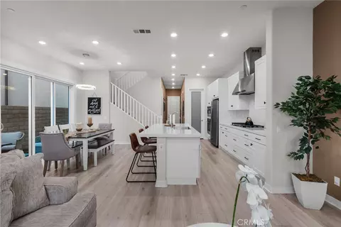 27258 Narrowleaf Willow Ln, Valencia, CA 91381