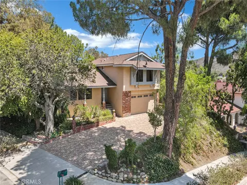 4458 Avenida Campana, Thousand Oaks, CA 91360