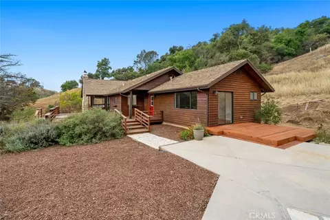 Exterior - 3265 Cypress Mountain Rd, Templeton, CA 93465 photo 6 of 13