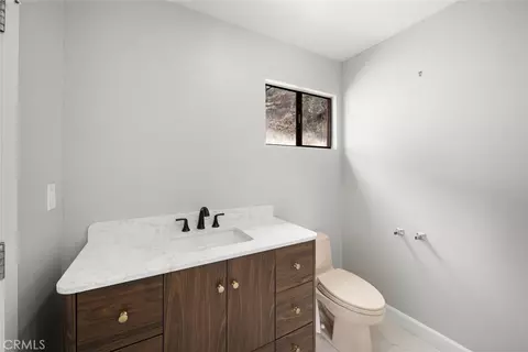Bath - 3265 Cypress Mountain Rd, Templeton, CA 93465 photo 3 of 3