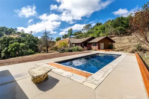 Exterior - 3265 Cypress Mountain Rd, Templeton, CA 93465 photo 7 of 13