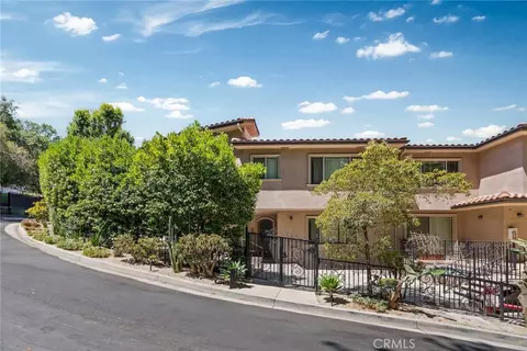11145 Sunshine Ter #101, Studio City, CA 91604