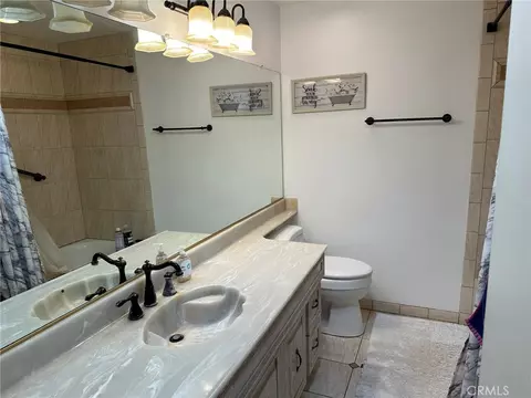 Bath - 2752 Wanda Ave, Simi Valley, CA 93065 photo 4 of 5
