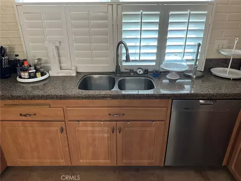Kitchen - 2752 Wanda Ave, Simi Valley, CA 93065 photo 2 of 4