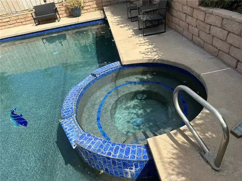 Exterior - 2752 Wanda Ave, Simi Valley, CA 93065 photo 5 of 12