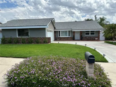 Exterior - 2752 Wanda Ave, Simi Valley, CA 93065 photo 2 of 12