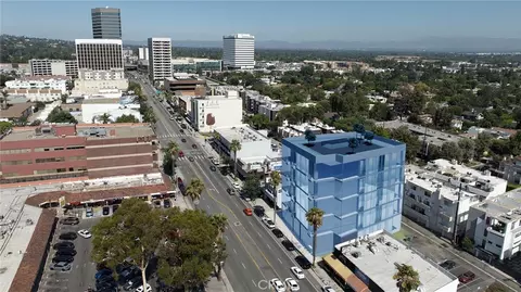 15027 Ventura Blvd, Sherman Oaks, CA 91403