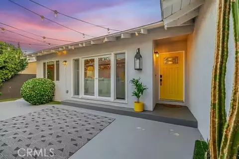 14614 Runnymede St, Van Nuys, CA 91405