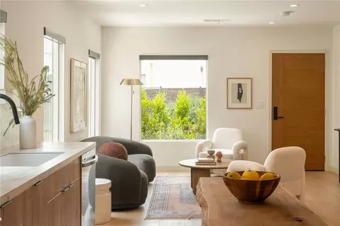 2404 Glover Pl, Los Angeles, CA 90031