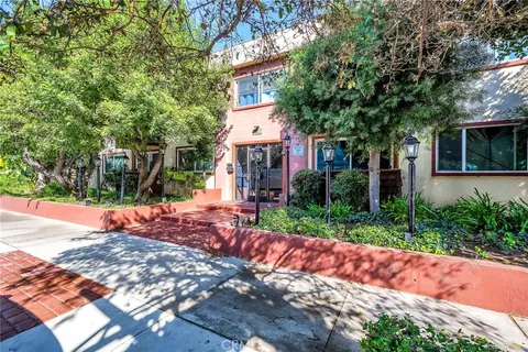 5414 Newcastle Ave #49, Encino, CA 91316