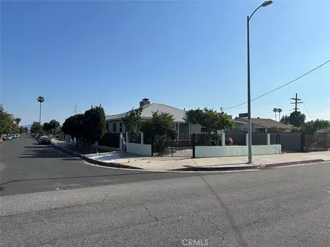 10842 Saticoy St, Sun Valley, CA 91352
