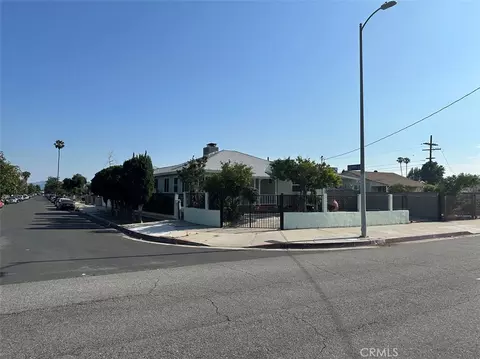 10842 Saticoy St, Sun Valley, CA 91352