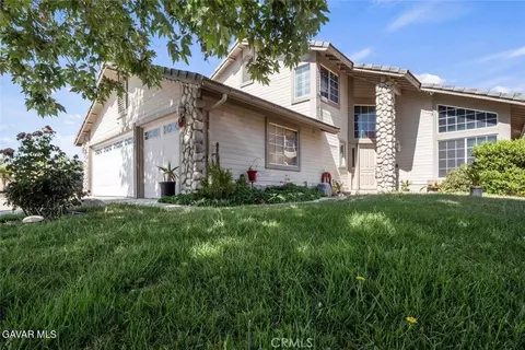 39240 Gunsmoke Ct, Palmdale, CA 93551