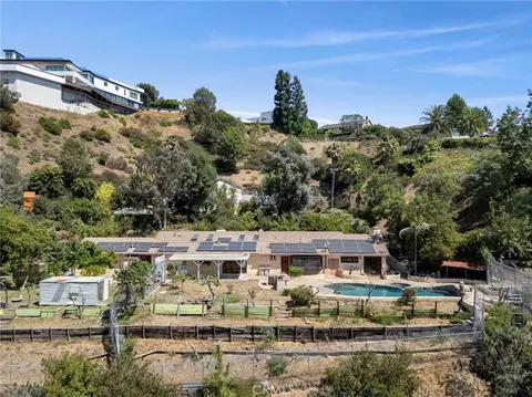 10961 Savona Rd, Los Angeles, CA 90077