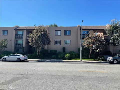 830 N Dalton Ave #210, Azusa, CA 91702