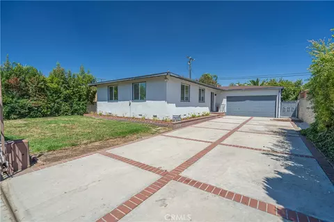 8644 Katherine Ave, Panorama City, CA 91402