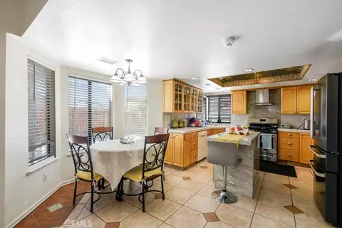 Kitchen - 37913 53rd St E, Palmdale, CA 93552 photo 1 of 5