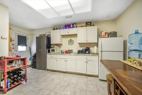 Kitchen - 37913 53rd St E, Palmdale, CA 93552 photo 5 of 5