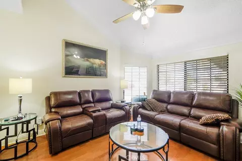 Living - 37913 53rd St E, Palmdale, CA 93552 photo 1 of 2