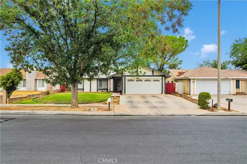 44019 Glenraven Rd, Lancaster, CA 93535