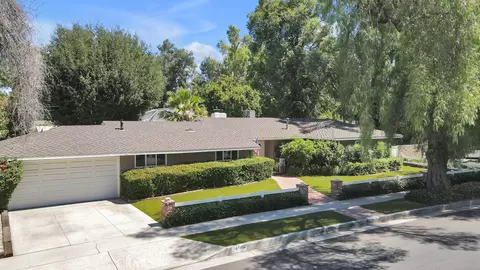 4780 San Feliciano Dr, Woodland Hills, CA 91364