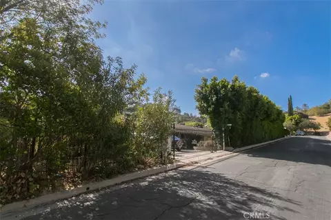 4700 Dunas Ln, Tarzana, CA 91356