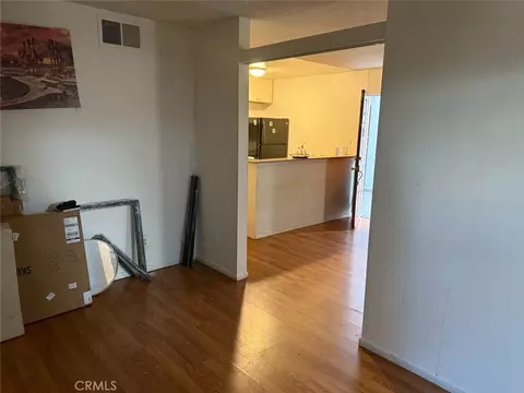 18645 Hatteras St #187, Tarzana, CA 91356