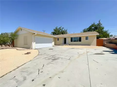 43854 Fern Ave, Lancaster, CA 93534