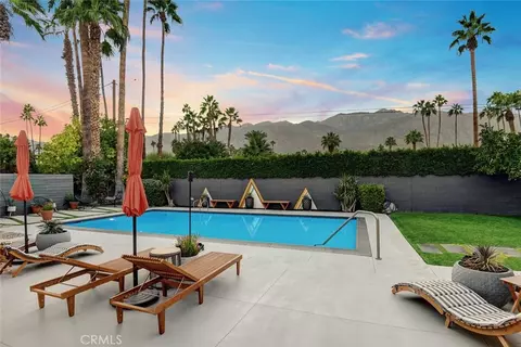 1645 S Sunrise Way, Palm Springs, CA 92264
