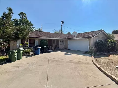 14930 Leadwell St, Van Nuys, CA 91405