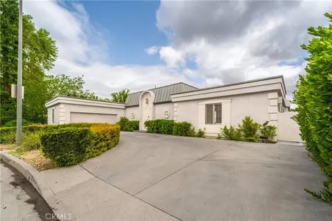 20193 Adele Dr, Woodland Hills, CA 91364