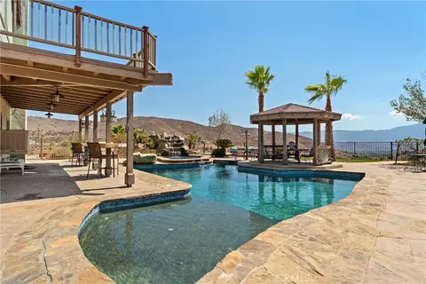 Exterior - 34625 Red Rover Mine Rd, Acton, CA 93510 photo 6 of 18