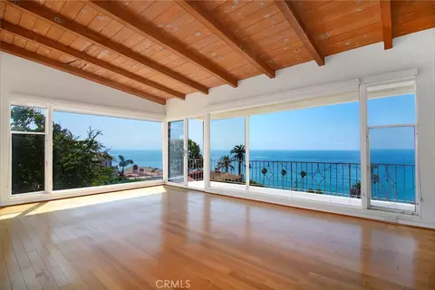 17730 Posetano Rd, Pacific Palisades, CA 90272