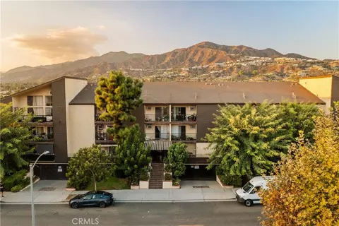 365 Burchett St #303, Glendale, CA 91203