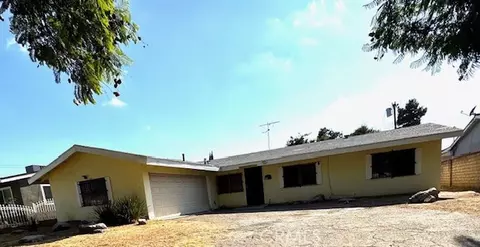11377 Gladstone Ave, Sylmar, CA 91342