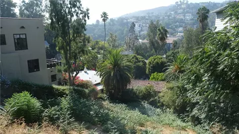 6682 Whitley Ter, Los Angeles, CA 90068
