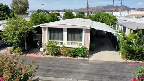 20652 Lassen St, Chatsworth, CA 91311