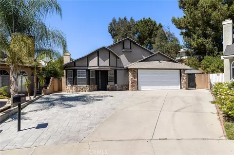 11715 Garrick Ave, Sylmar, CA 91342