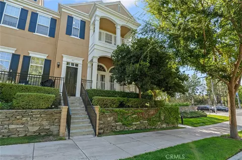 24014 Bridgeport Ln #42, Valencia, CA 91355