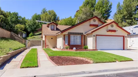 32115 Green Hill Dr, Castaic, CA 91384
