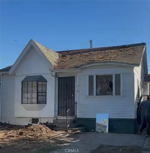 218 E 84th St, Los Angeles, CA 90003