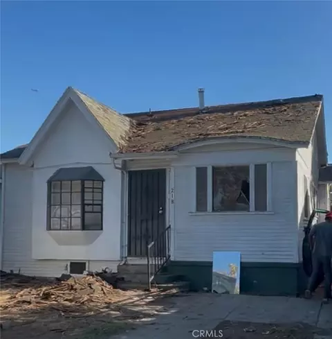 218 E 84th St, Los Angeles, CA 90003