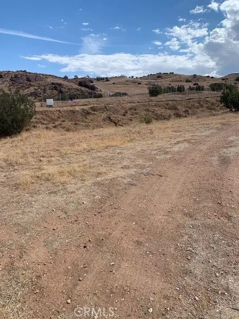 2 Rough Rd, Acton, CA 93550 photo 9