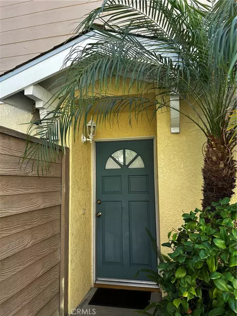 9826 California Ave, South Gate, CA 90280
