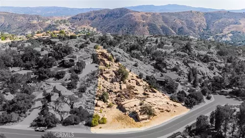 148 Stagecoach Rd, Bell Canyon, CA 91307