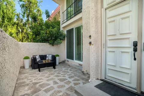 6246 Shoup Ave, Woodland Hills, CA 91367